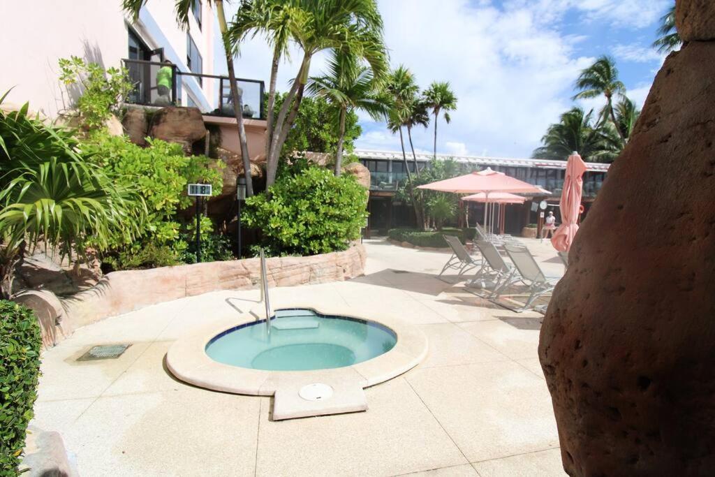 Alexander 511 Beachfront Condo With 2 Pools, Direct Beach Access, Sauna, Tikki Bar Miami Beach Exterior photo