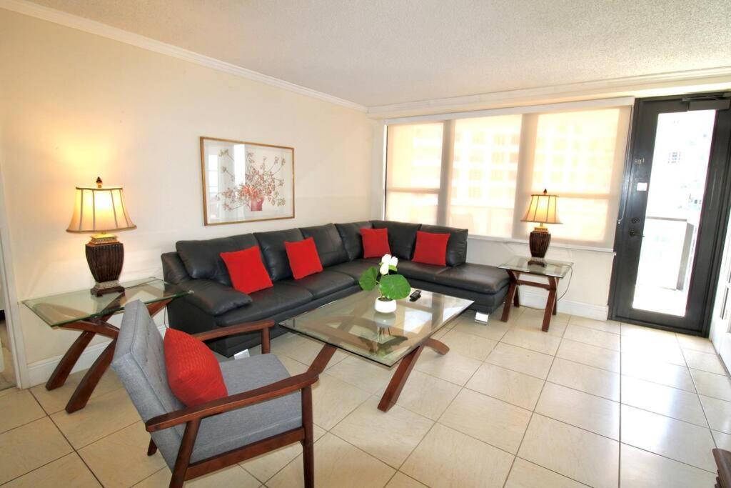 Alexander 511 Beachfront Condo With 2 Pools, Direct Beach Access, Sauna, Tikki Bar Miami Beach Exterior photo